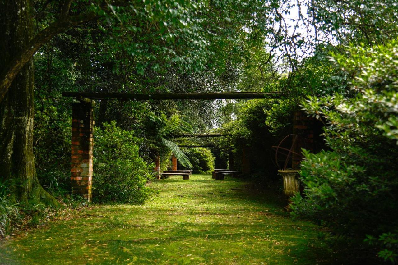 The Knoll Historic Guest Farm Villa Хилтън Екстериор снимка